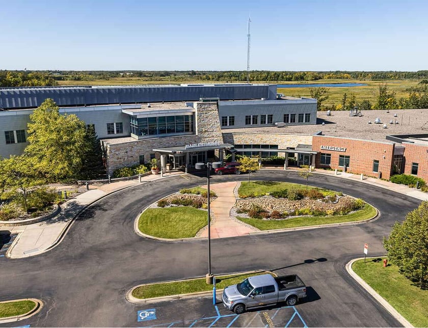 Emergency entrance building